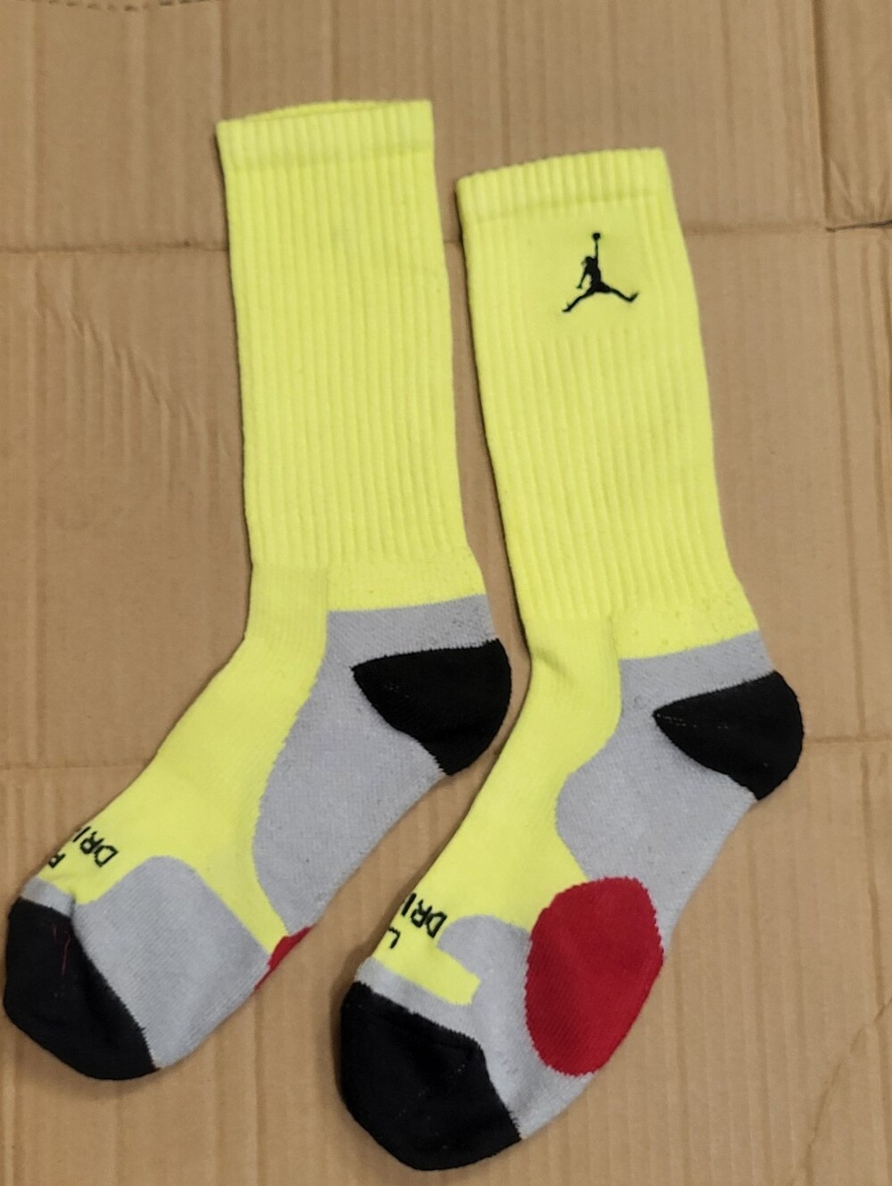 Jordan Jumpman Retro Dri-fit Electric Yellow Mid-Top Socks Men Size L - Picture 2 of 6